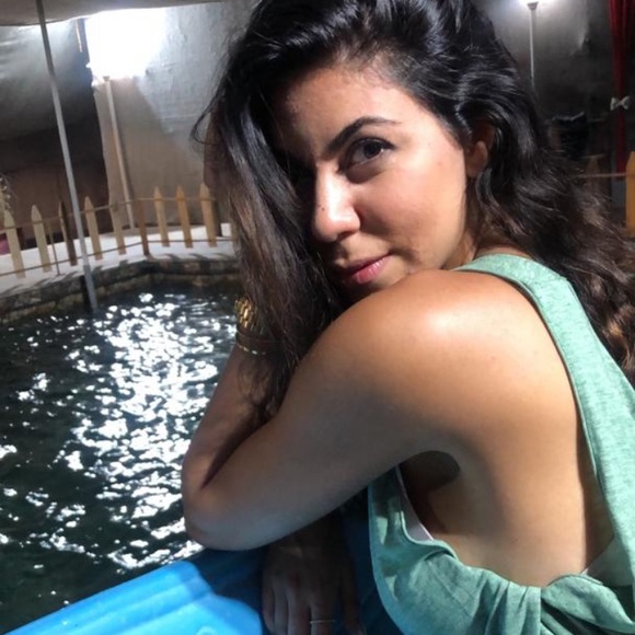 Meet your Posher, Yasmin - Picture 1 of 1